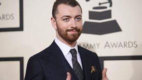 Menang Oscar, Sam Smith Pamit dari Twitter