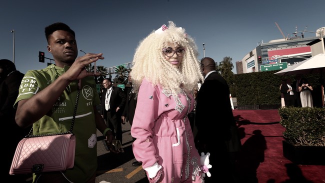 Busana 'Karnaval' Terburuk di Karpet Merah Grammy