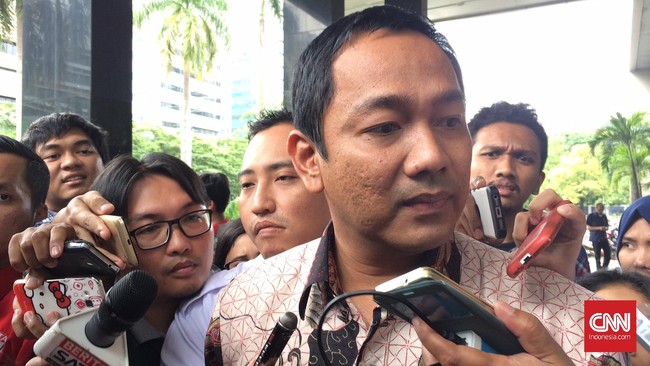 Hendrar akan menggantikan posisi Abdullah Azwar Anas yang diangkat menjadi Menteri Pendayagunaan Apratur Negara dan Reformasi Birokrasi.