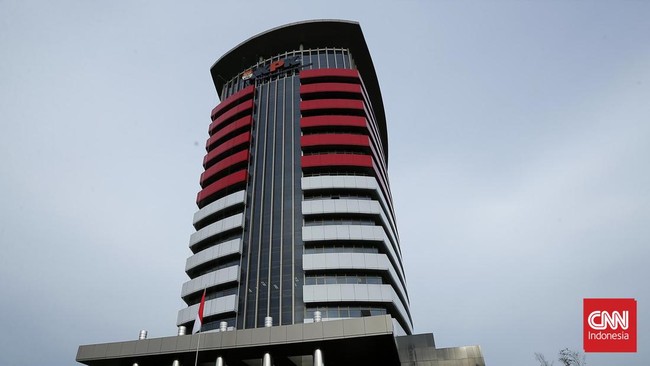 KPK menjadwalkan pemeriksaan terhadap eks Presiden Direktur PT Lippo Cikarang Tbk, Toto Bartholomeus, dalam kasus dugaan suap perizinan Meikarta.