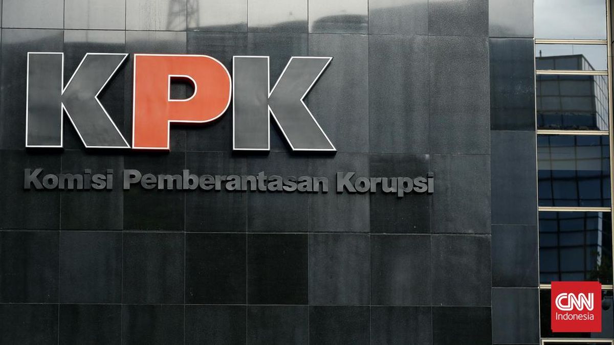 KPK Tetapkan 2 Tersangka dalam OTT Bupati Cilacap