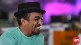 Glenn Fredly Pamer Foto Pernikahan dengan Mutia Ayu
