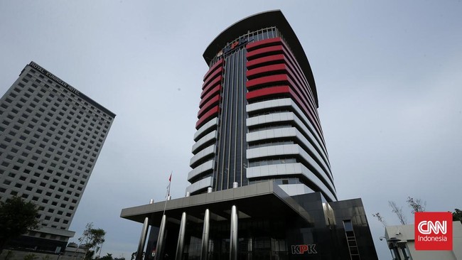 KPK memanggil para pengusaha yang diduga memberikan uang kepada Eni Saragih untuk menjadi saksi bagi mantan Menteri Sosial Idrus Marham dalam kasus PLTU Riau-1.