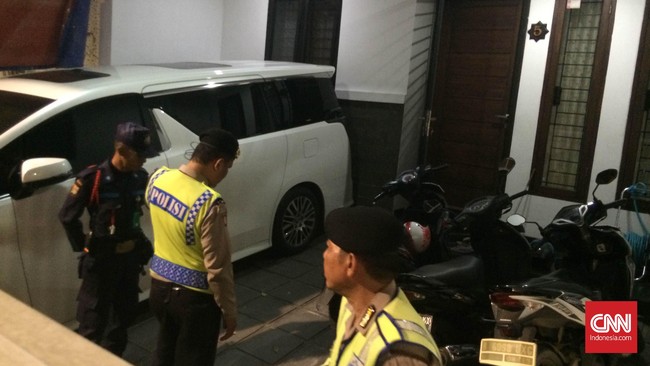 Wakil Ketua Majelis Permusyawartan Rakyat Hidayat Nur Wahid menilai hukuman kebiri tidak cukup bagi pelaku kekerasan seksual terhadap anak.