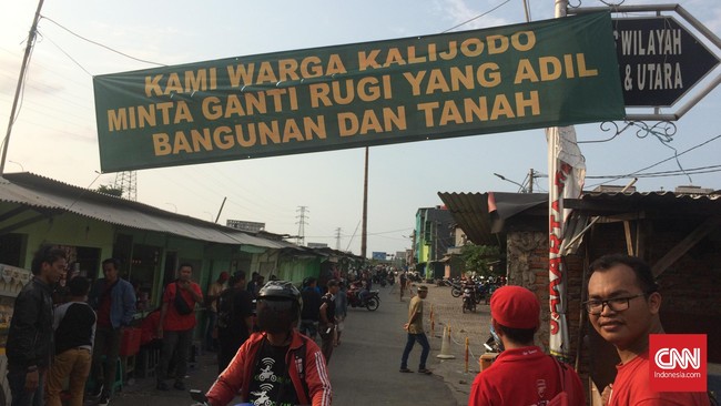 Saat ini para ketua RT dan pengacara warga Kalijodo Razman Arif Nasution diketahui sedang menggelar rapat.