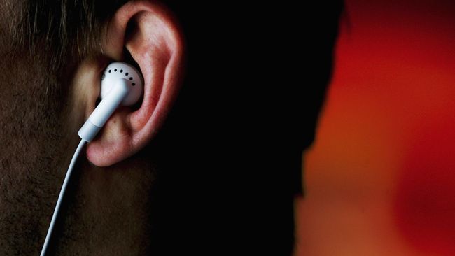 Di era yang serba digital ini, membuat dan mendengarkan musik semakin mudah. Begitu juga dengan membajaknya.