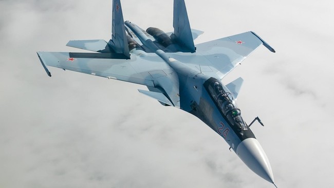 Militer Ukraina mengumumkan pada Sabtu (3/5) waktu setempat, menjatuhkan pesawat tempur Rusia Su-30 menggunakan kapal nirawak di Laut Hitam.