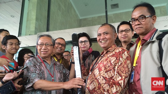 Ketua KPK, Agus Rahardjo memberikan beberapa masukan kepada Presiden Jokowi mengenai rencana revisi UU KPK yang bakal dibahas Selasa besok di DPR RI.