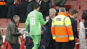 Legenda MU Steve Bruce Resmi Jadi Pelatih Newcastle