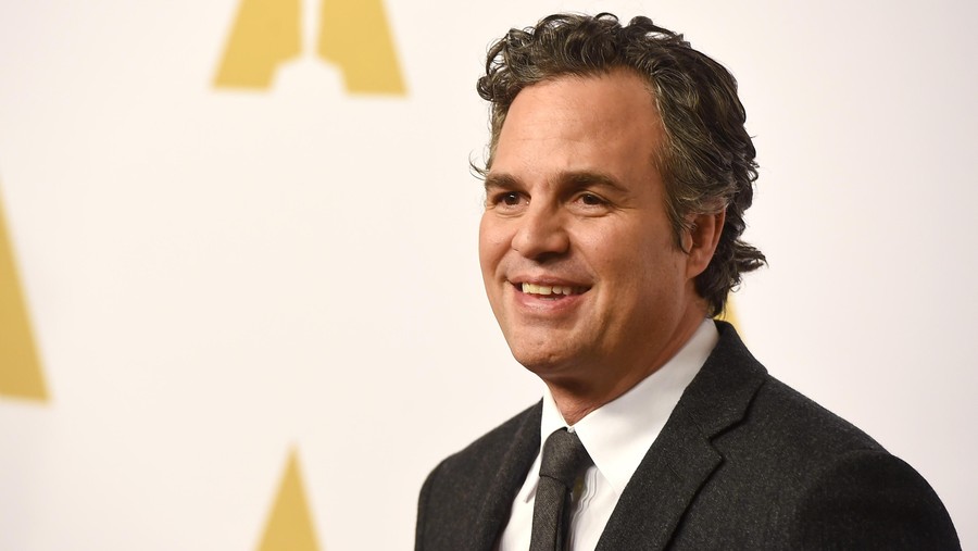 Mark Ruffalo dikabarkan menjadi aktor yang diminta langsung oleh sutradara peraih Oscar, Bong Joon Ho untuk main di serial Parasite.