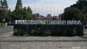Mendongkrak Pamor Sastra di Era Media Sosial