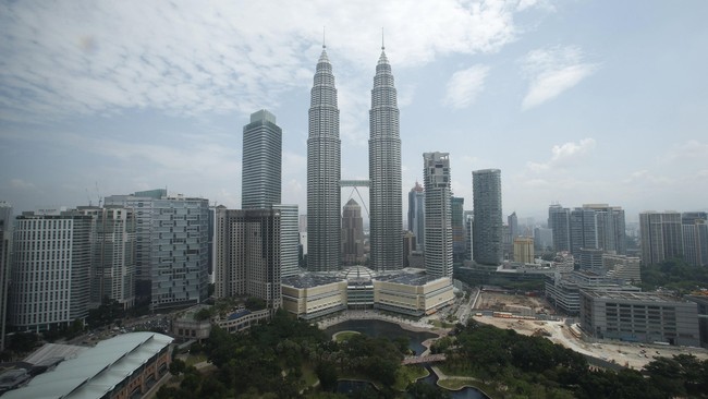 Pemerintah Australia memperingatkan bahwa teroris kemungkinan merencanakan serangan di dan sekitar ibu kota Malaysia, Kuala Lumpur.