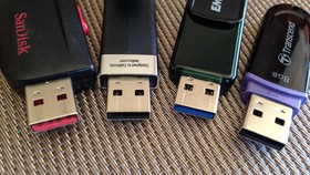 Ciri Flashdisk Terkena Virus Shortcut dan Cara Memperbaikinya