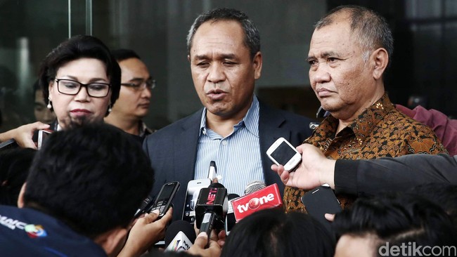 Pimpinan KPK tidak sepakat dengan penundaan RDP hingga pukul 19.30 malam ini. KPK menyarankan RDP sebaiknya dilakukan esok hari.