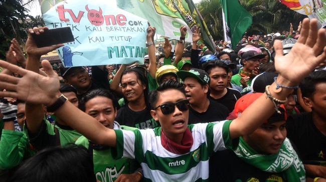 Meski tak berjanji akan mengesahkan status Persebaya, ketua baru PSSI menegaskan ingin konflik selesai sebelum 1 Januari 2017.