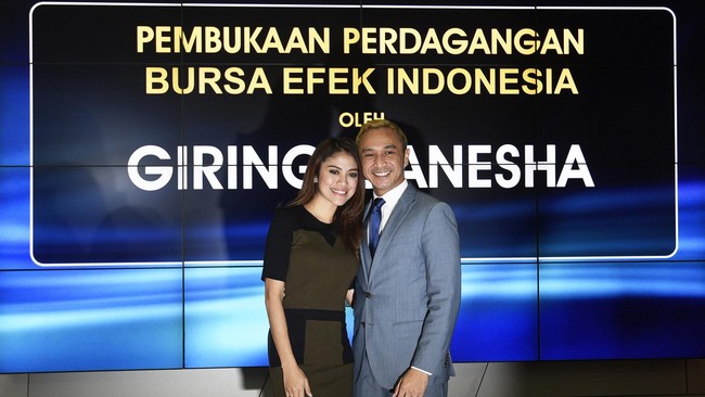 Cynthia Riza, istri Giring Ganesha dan satu caleg PSI dilaporkan ke Bawaslu Solo diduga kampanye tanpa izin.