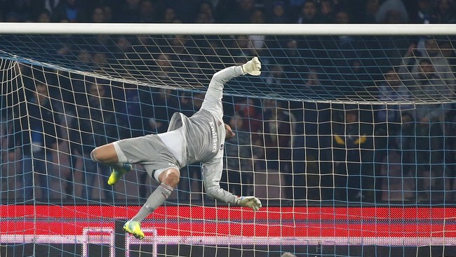 Gelandang Sassuolo, Joseph Duncan, menggetarkan gawang Milan di menit ke-27.