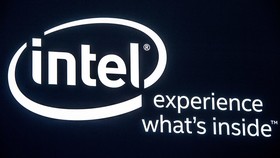 Intel Rilis Prosesor 10 Core Pertama di Dunia