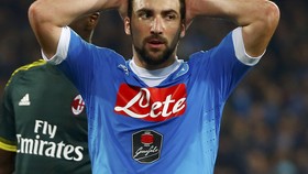 Parade Foto Napoli Ditahan Imbang AC MIlan