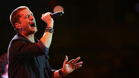 Rob Thomas Menyesal 'Terpeleset' Isu Rasialisme