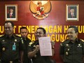 Ali Mukartono Dilantik Jadi Jampidsus, Sunarta Jampidum