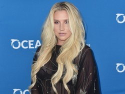 Kesha Jelaskan Pengakuannya soal Bercinta dengan Hantu