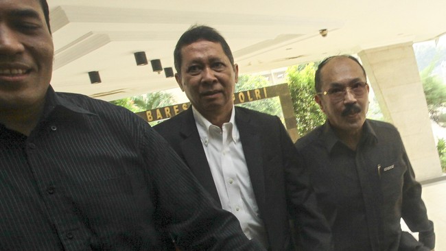 Sulitnya penghitungan kerugian negara atas kasus tersebut menyebabkan penanganan kasus terkesan berjalan lama.