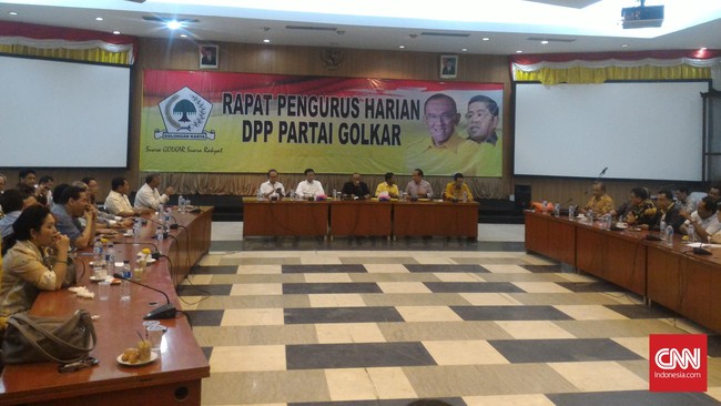Ketua Panitia Pengarah atau Steering Committee Munaslub Golkar Nurdin Halid menjelaskan, biaya itu wajib dibayar bakal calon setelah lolos verifikasi.