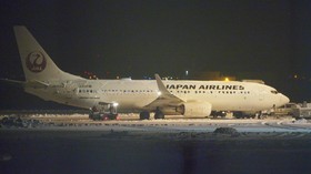 Gaji Bos Japan Airlines 'Disunat' Karena Pilot Ketahuan Mabuk