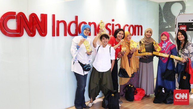 Belajar yuk dari Iman Usman. Pendiri dan CEO ruangguru.com ini berbagi pengalaman kepada ayah bunda di acara Brunch at Newsroom CNN Student.