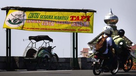 Aktivis: Pejabat Negara Seharusnya Tidak Mendiskriminasi LGBT