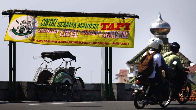Peneliti ELSAM, Wahyudi menilai Pancasila dan Undang-Undang Dasar 1945 seharusnya menjadi landasan bagi pejabat negara ketika memberikan pernyataan