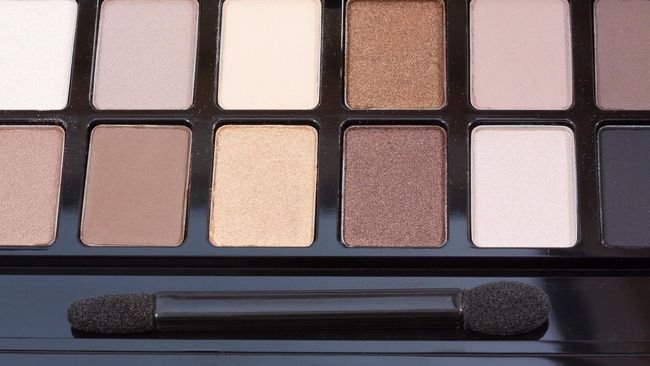 Make up ternyata juga butuh sertifikasi halal. Berikut proses 'perjalanan' kosmetik untuk mendapat label halal dari MUI.