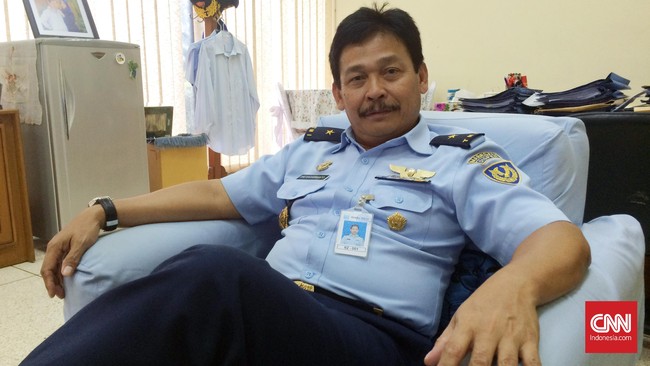 Mantan Kepala Dinas Penerangan Angkatan Udara (Kadispenau) Marsma (Purn) Dwi Badarmanto akan menggantikan Pemred iNews Yadi Hendriyana di tim  kampanye Jokowi.