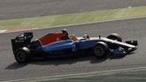 Debut Bersejarah Rio Haryanto di Sirkuit Katalonia Rio Haryanto menjalani tes resmi pertamanya sebagai pebalap Formula One (F1) dengan mengemudikan mobil MRT05 di Sirkuit Katalonia, Barcelona, Rabu (24/2).