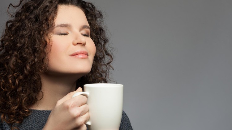 Lemak di perut bikin penampilan enggak oke. Coba minuman ini untuk mengenyahkannya.