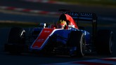Debut Bersejarah Rio Haryanto di Sirkuit Katalonia Rio Haryanto menjalani tes resmi pertamanya sebagai pebalap Formula One (F1) dengan mengemudikan mobil MRT05 di Sirkuit Katalonia, Barcelona, Rabu (24/2).