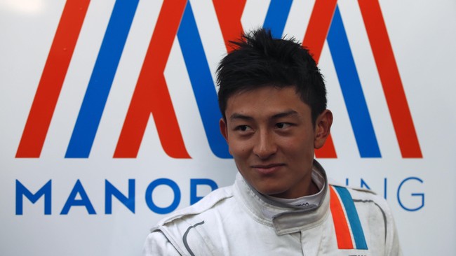 Setelah resmi menjadi pebalap Indonesia pertama di ajang F1, Rio Haryanto mengaku masih dalam tahap menyesuaikan diri dengan dunia jet balap darat tersebut.