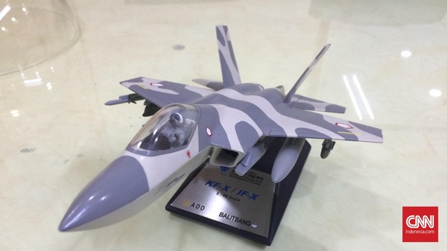 Presiden Joko Widodo meminta kontrak kerja sama pembuatan jet tempur KF-X/IF-X dirundingkan ulang karena terdesak persoalan keuangan.