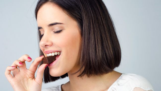 Jangan salahkan yang lain-lain jika Anda mengalami penumpukan lemak dalam tubuh seperti obesitas. Sebaiknya ingat kembali kebiasaan makan Anda selama ini.