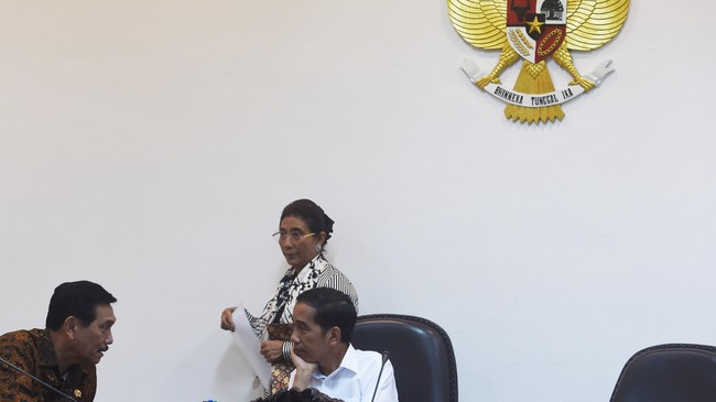 Menteri Koordinator Bidang Kemaritiman Luhut Binsar Panjaitan menyindir salah satu mantan Presiden RI yang baru-baru ini memaparkan sejumlah data