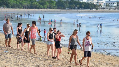 Australia Waswas Turisnya Kena Hukum Pasal Perzinaan KUHP RI