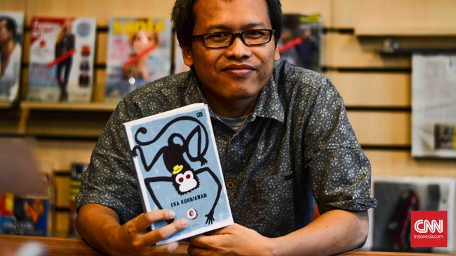 Djenar Maesa Ayu memuji karya terbaru Eka Kurniawan kali ini berbicara tentang hal yang sama sekali tak sederhana, dan ditulis apik tanpa kesan menghakimi.