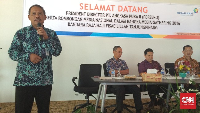 Target tersebut naik 9,09 persen dibandingkan realisasi pendapatan 2015 sebanyak Rp11 miliar.