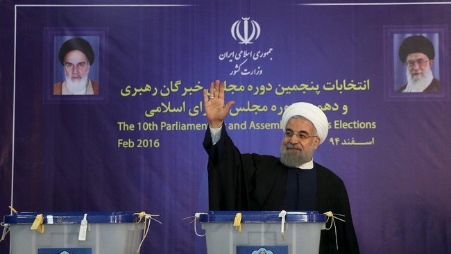 Sekutu Presiden Iran, Hassan Rouhani yang moderat dan reformis, meraup mayoritas suara dalam parlemen dan Dewan Ahli Iran.