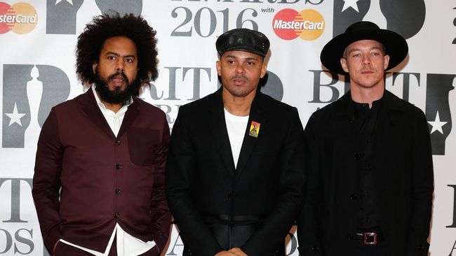 Dirilisnya Number One oleh Major Lazer tentu saja membuat para penggemar senang. Apalagi lagu tersebut bisa diunduh secara gratis.