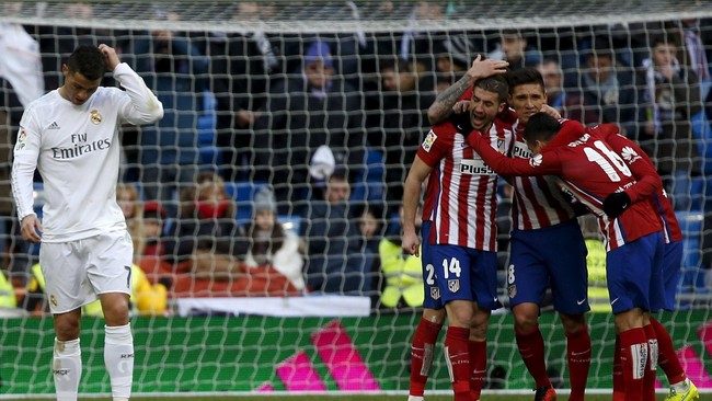Pelatih Atletico Madrid Diego Simeone masih menilai Barcelona sebagai tim favorit dalam perburuan titel juara Liga Spanyol musim ini.