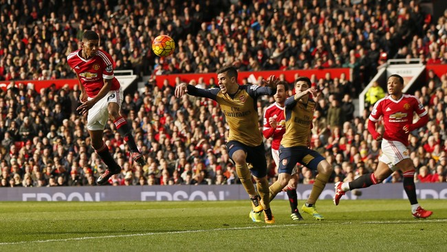 MU meraih kemenangan tipis atas Arsenal pada lanjutan Liga Primer di Old Trafford, Minggu (28/2). Pemain debutan Marcus Rashford menjadi penentu sukses MU.