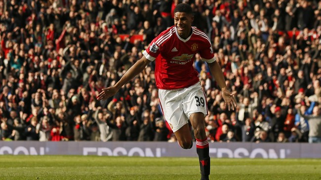 Striker utama Setan Merah, Anthony Martial, akan disiapkan Louis van Gaal usai sembuh dari cedera.