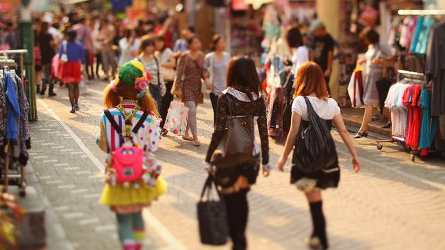 Sebelum menjejakkan kaki dan terkejut dengan budaya Negeri Matahari Terbit, sebaiknya para pelancong mengetahui 13 catatan penting tentang Jepang.